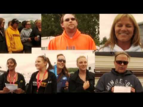 Moondance Jam 09 Fans sing "Dust in the Wind"